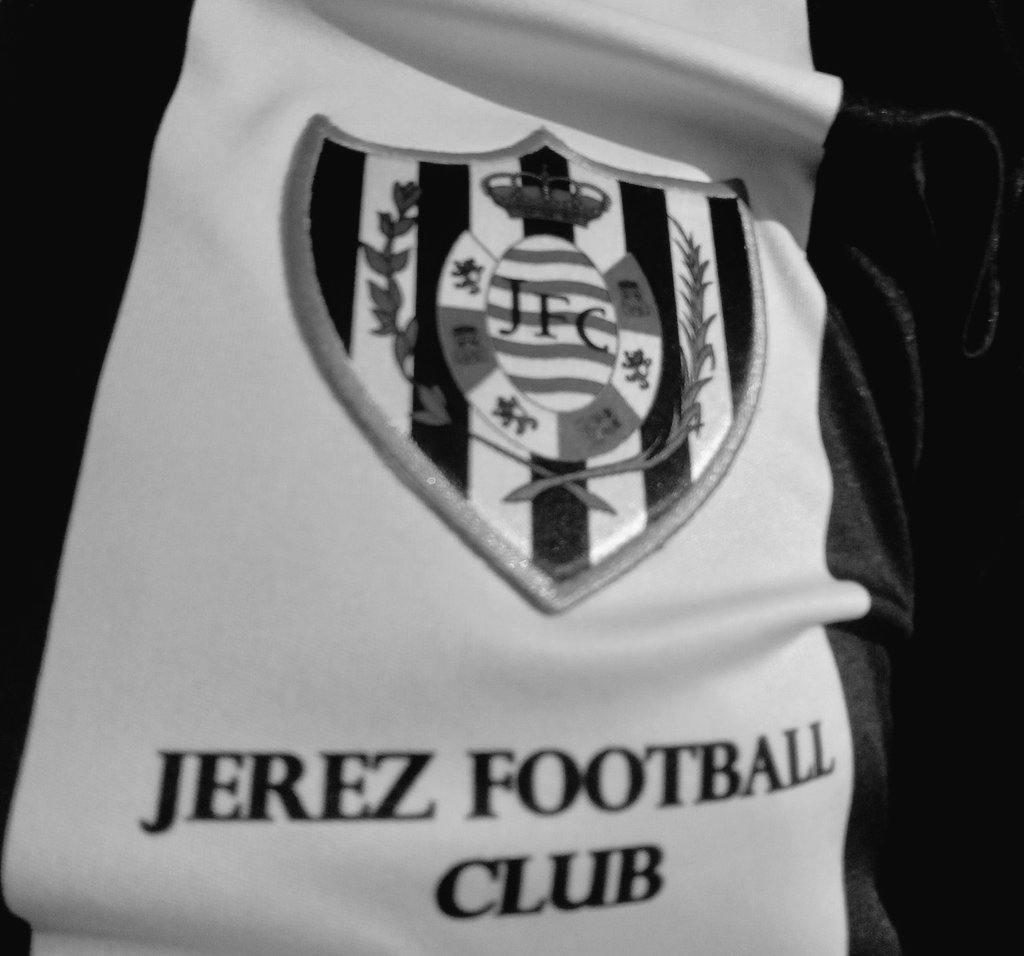 Copano70's tweet image. 💙🖤🤍