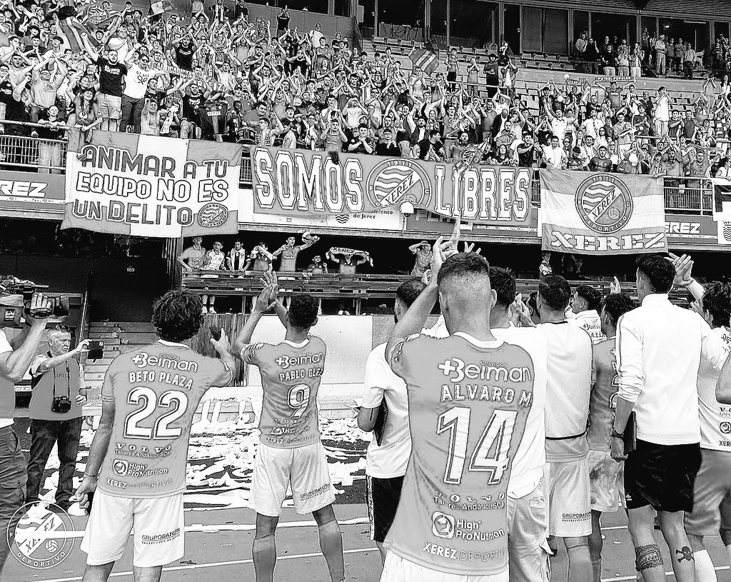 Copano70's tweet image. 💙🖤🤍