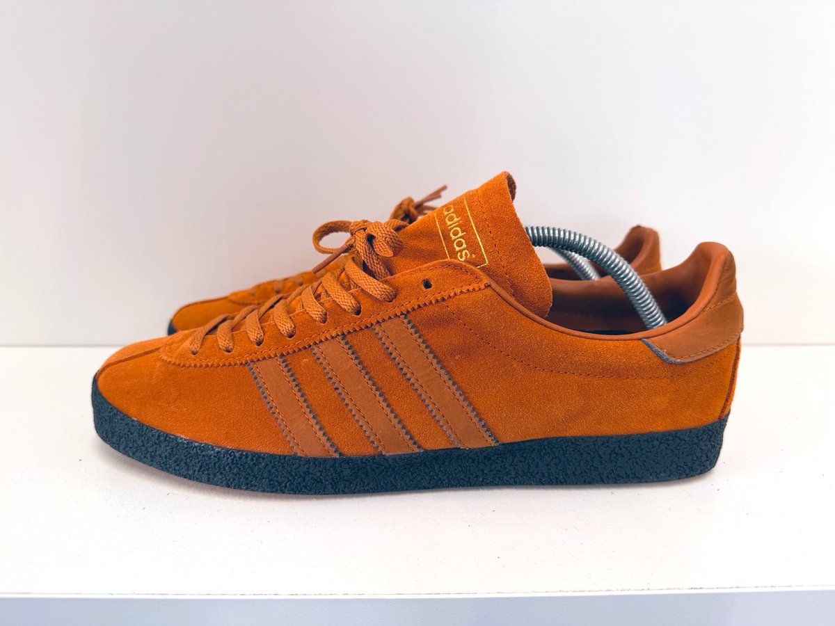 RE5 Customs tweet media