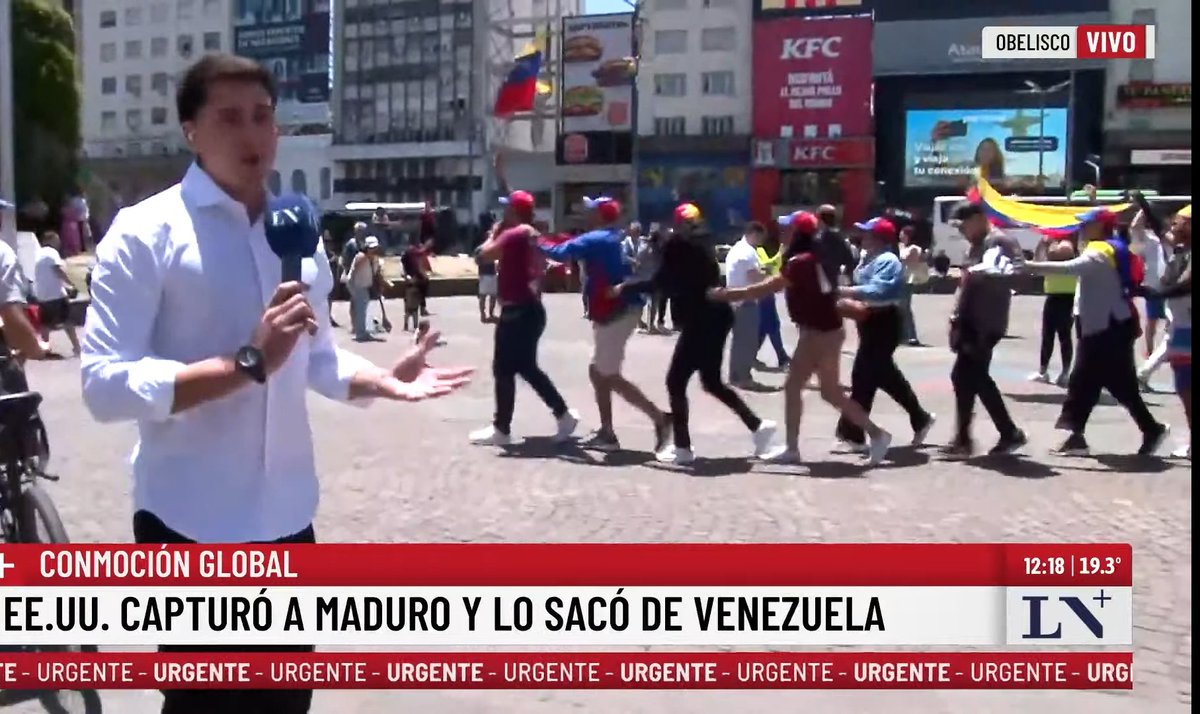 La imagen del día en el obelisco post captura de Maduro