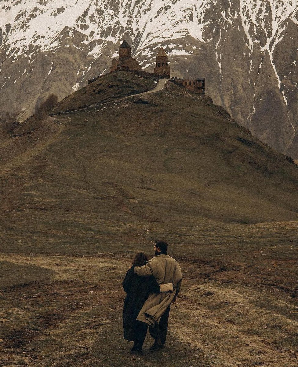 ''Allah eşin olacak kişiyi; ilk karşılaşmada kalbine hissettirir.''