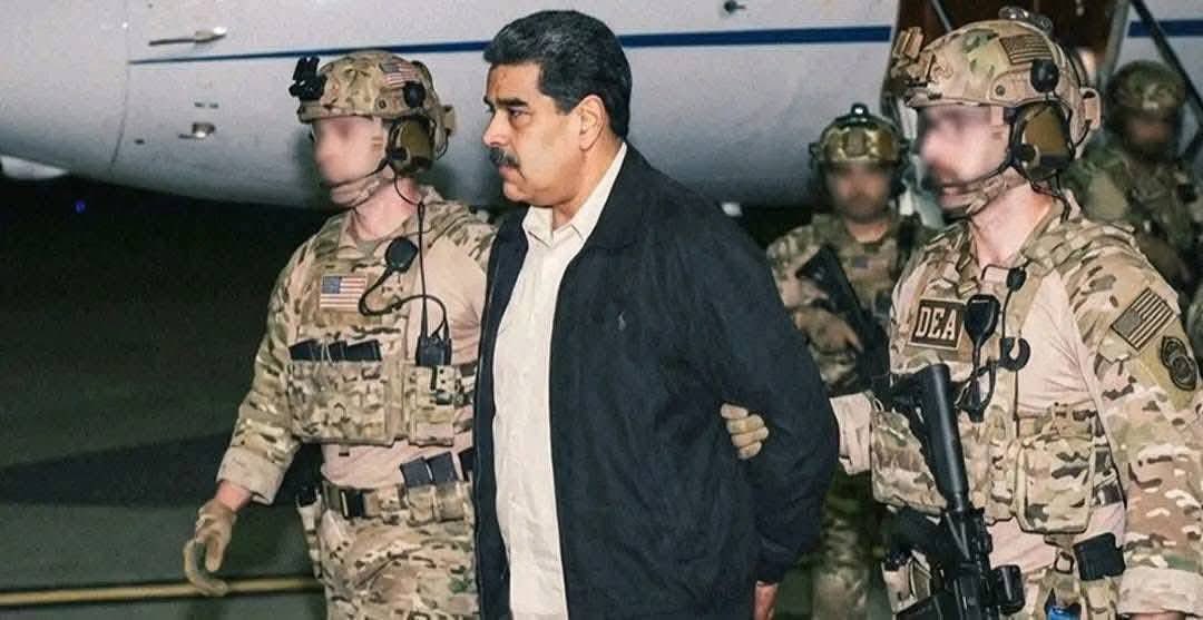 GCE_Multimedios's tweet photo. #VENEZUELA
CAPTURA EU A NICOLÁS MADURO, PRESIDENTE DE VENEZUELA.

Nicolás Maduro fue detenido por la DEA. Él gobierno de #EstadosUnidos atacó instalaciones militares y estratégicas del gobierno en Caracas y otras ciudades de Venezuela. @NicolasMaduro #MaduroCae #venezuelalibre https://t.co/58wyC9Tlta