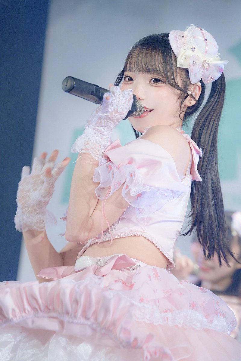 あずりんページ♥ おはぴ🐰🍬 今日は2026年ライブ初めやし、りんちゃんのお誕生日お祝い