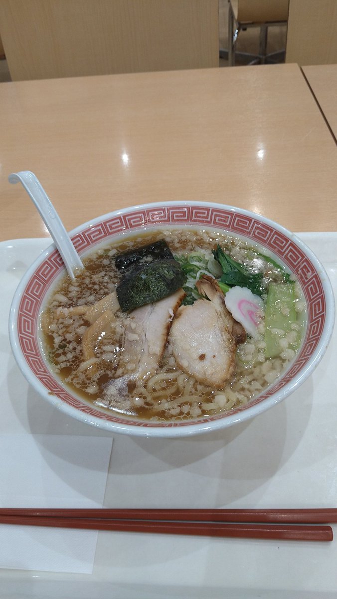 1月3日なのに
ロピア、アルプス、OK全部休みで食料難民になる…
仕方ないのでフードコートで🍜そこでも９０分早く閉店
明日お菓子持っていないので会うかもしれない方あきらめてください