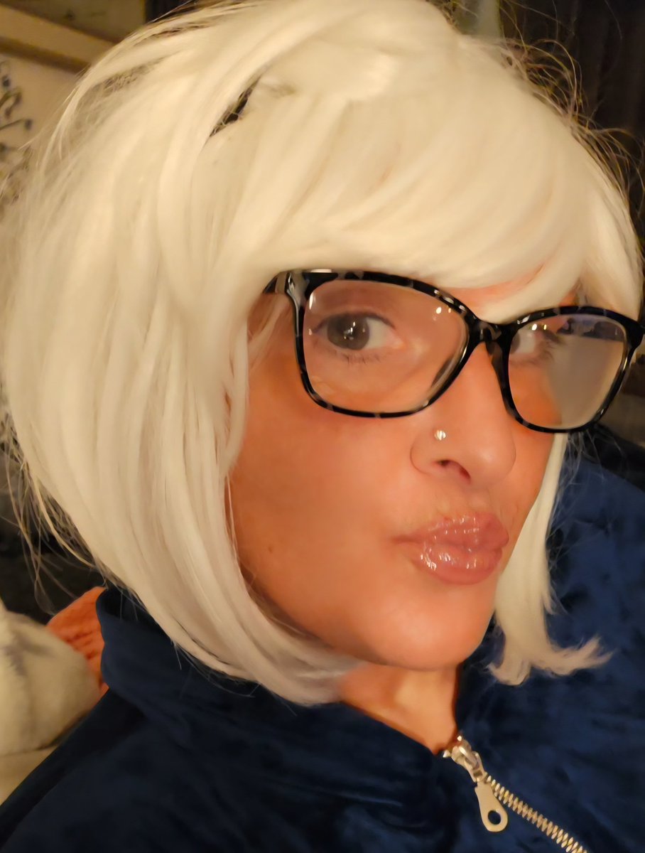 Adrianne Joy tweet media