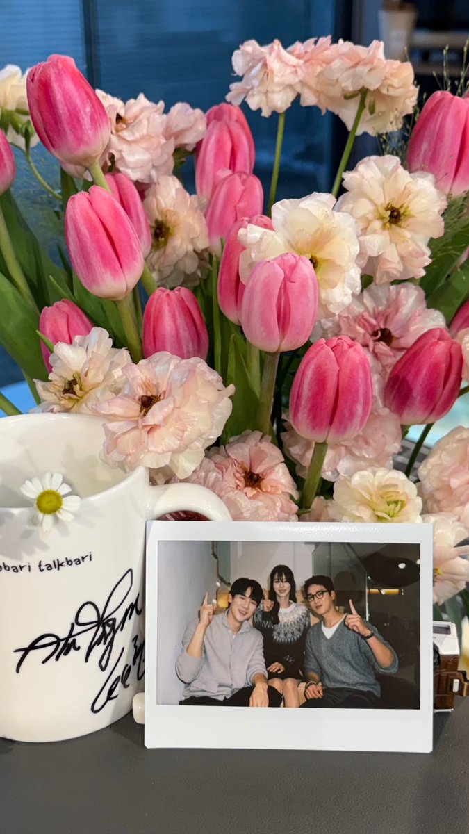 2026.01.03] @weekend_ys ig update Yoo Yeon Seok with Guests: Ahn Bo-hyun  Lee Joo-bin #YooYeonSeok # #yooyeonseok_ina #YoobariTalkbariEps22