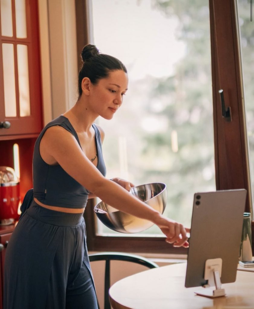 Hazal Subaşı instagramdan yeni bir reklam gönderisi paylaştı 📸✨
<a href="/subasiihazal/">Hazal Subaşı</a> #hazalsubaşı