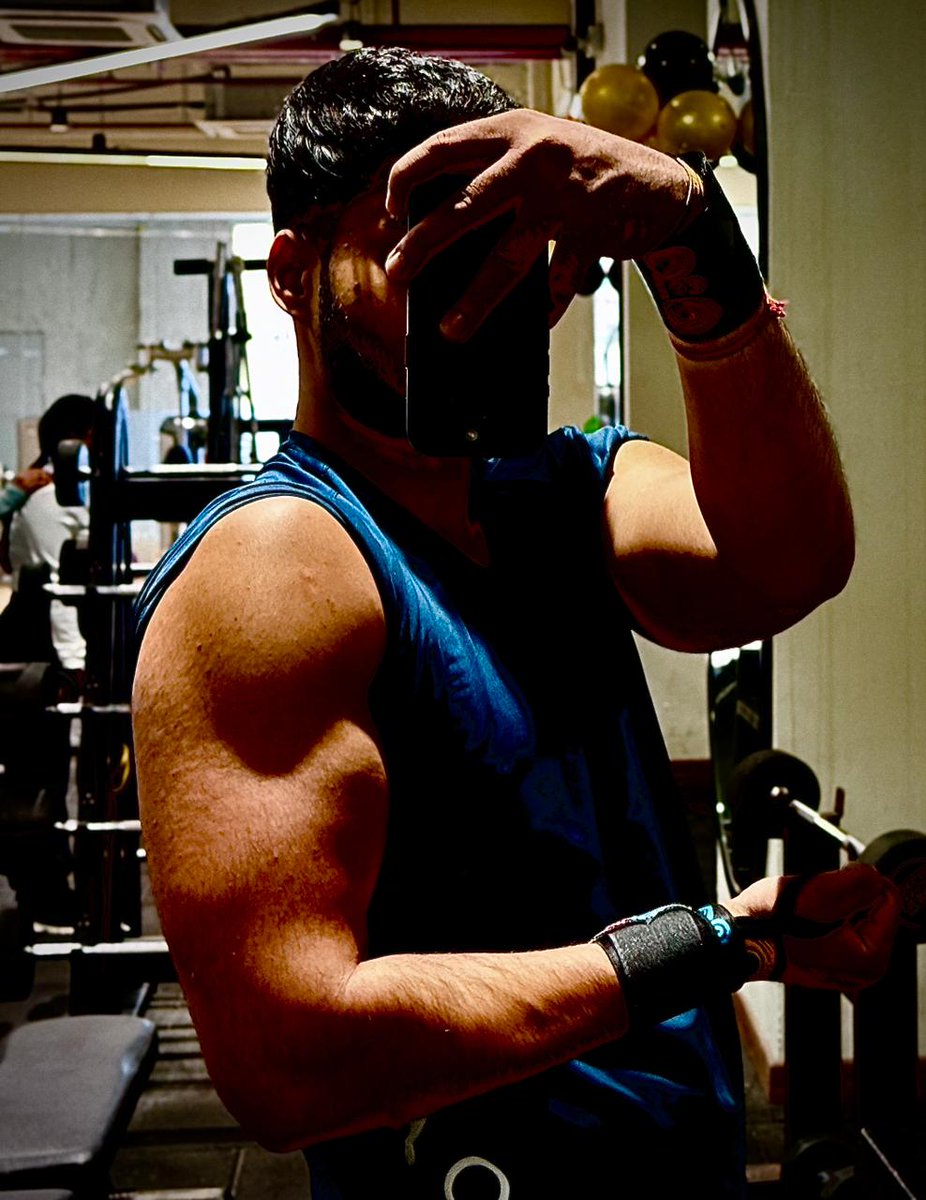 Pulkit_Jainnn's tweet photo. Arms appreciation post https://t.co/BXiwMbOCsp