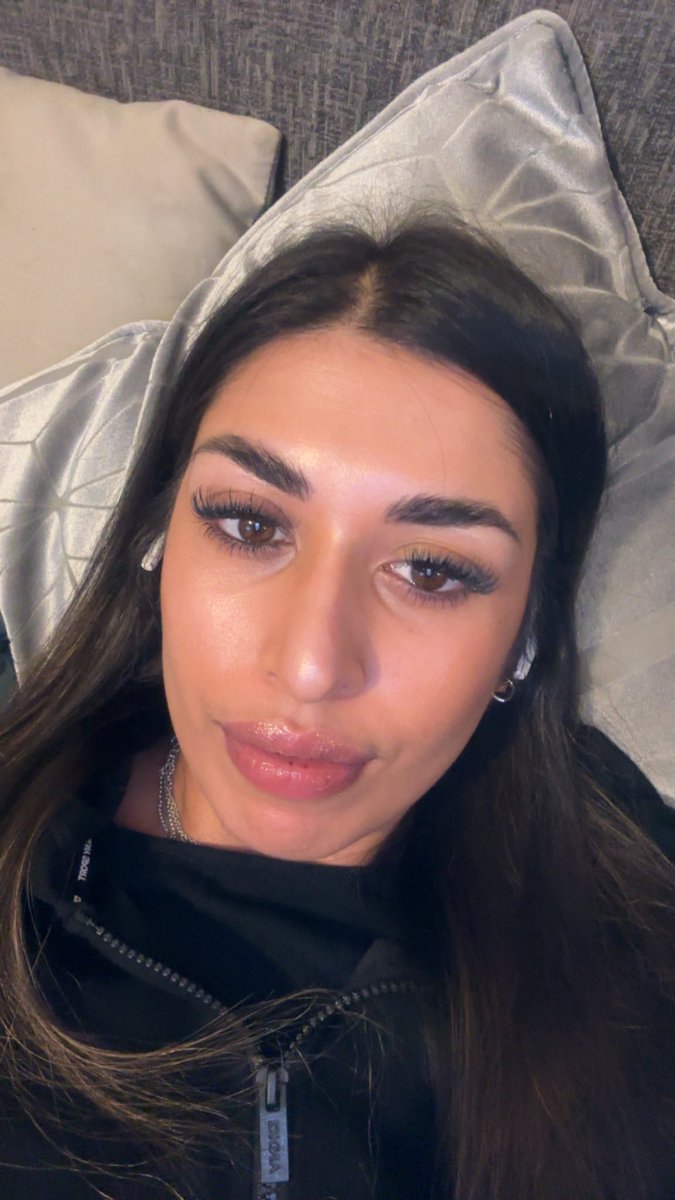 Goddess V tweet media