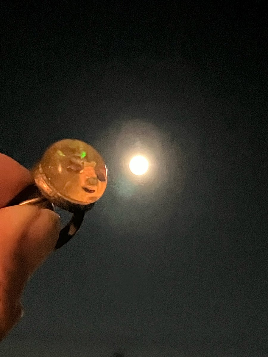 今日は今年最初の満月🌝だそうです

take10でOKでました🙆‍♀️
(間にお月さまを落とし探す😅)

<a href="/wakuseiya/">惑星座 ★ 枠星屋タビオトモ</a>