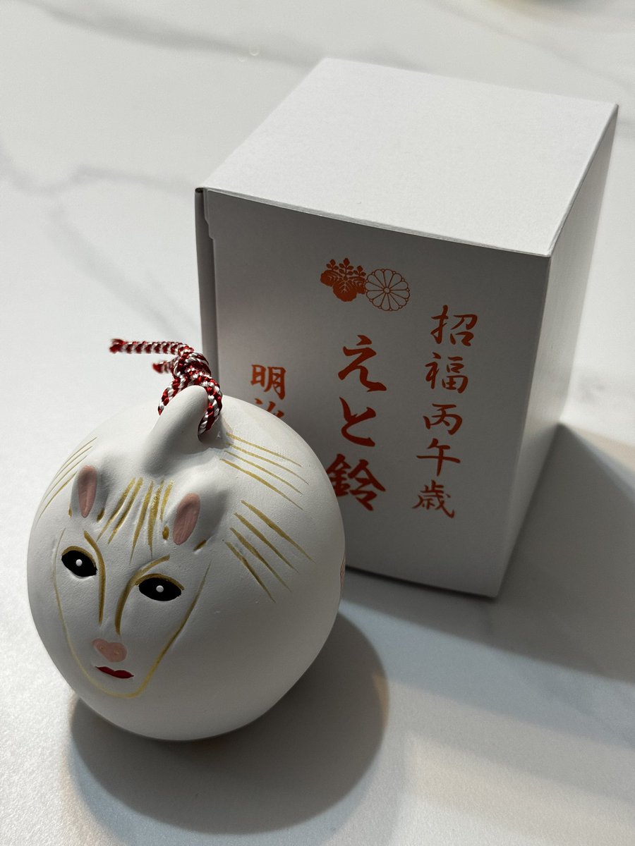 IRu3910's tweet photo. 明治神宮のえと鈴、なかなかセンスを感じる https://t.co/fZvYKs7lts