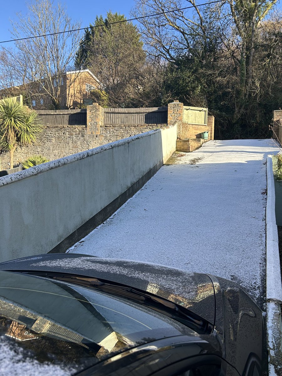 Didn’t think I’d face this when trying to leave the house at 11:23am today 🤦‍♂️