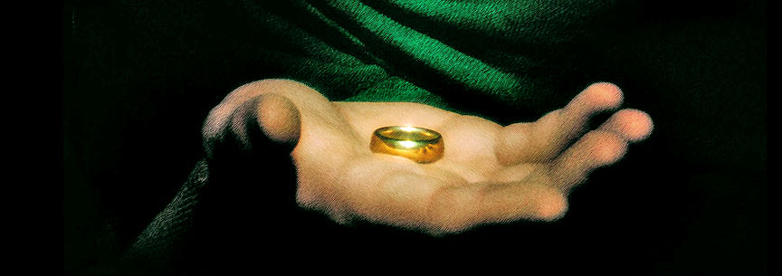 SocTolkienSER's tweet photo. Avui celebrem el naixement del Professor Tolkien. 
Em meravella quanta gent l'ha llegit i segueix sent incapaç de percebre les moltes formes que pot agafar l'Anell Únic i com no dubten a fer-lo servir. https://t.co/ytt7MAPQSj