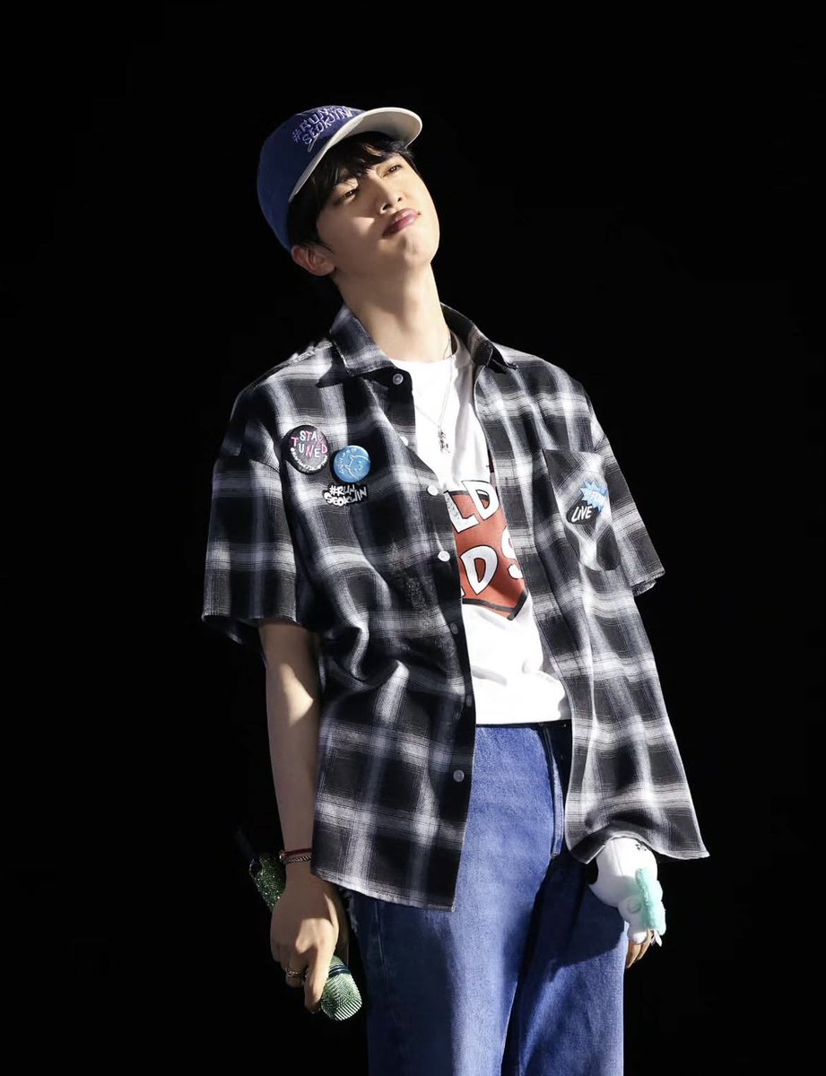 画面に映る自分の顔がハンサムすぎて驚くジンくんwww ライブ終わりたく