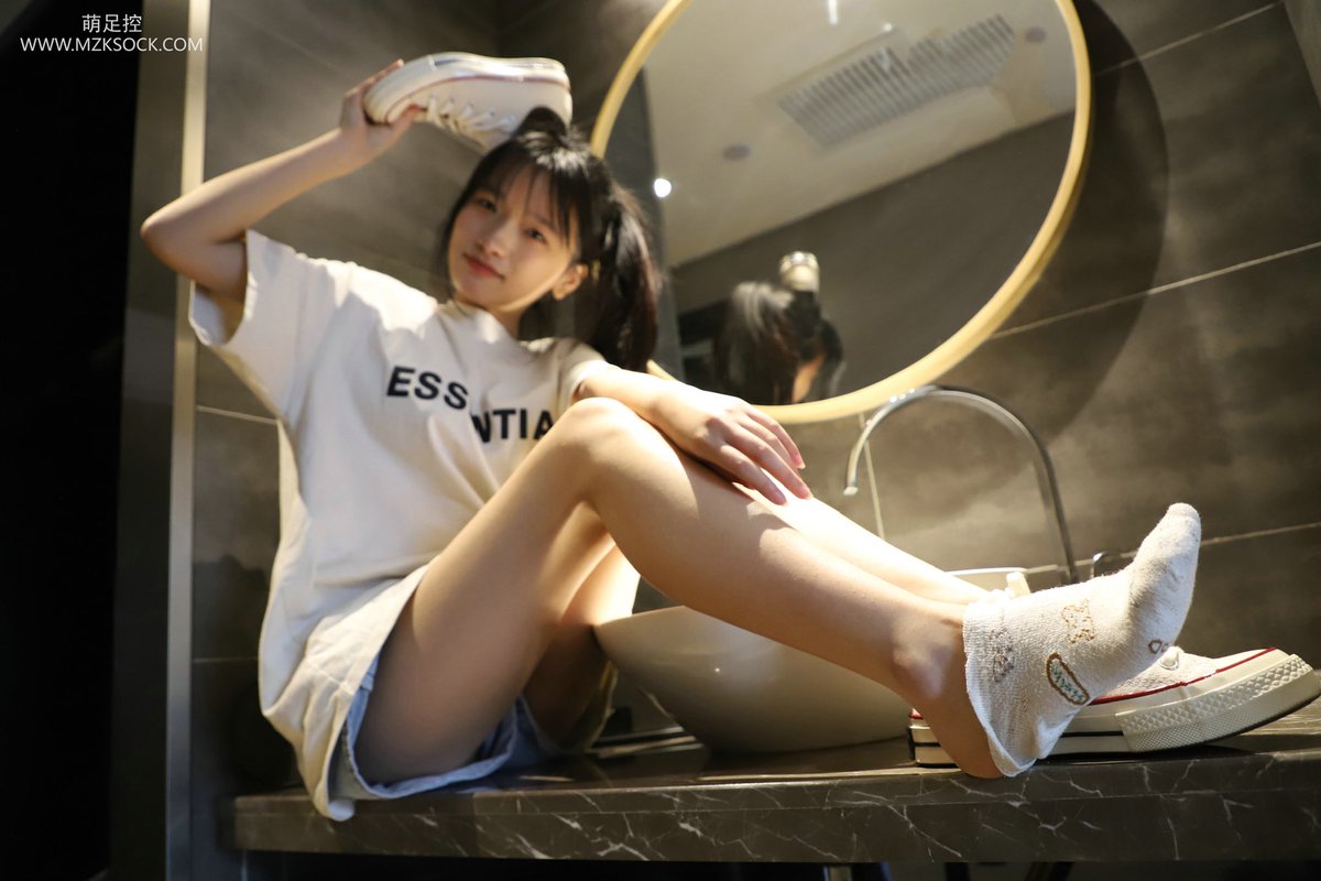 美脚萌足控 tweet media