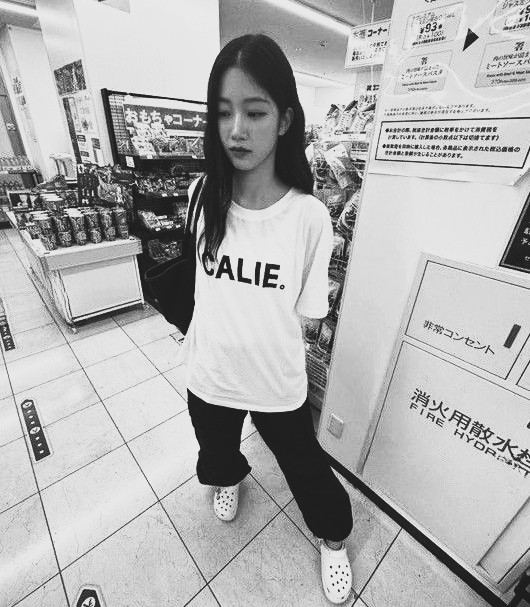 atmorsfier's tweet image. ⠀  ⠀
⠀  ⠀
Happy birthday adik kecil, pokoknya kecil aja ya Na. Hope your special day and year is as incredible as you are, i'm so glad to have you as my little sister. 🎂🎈
⠀  ⠀
⠀  ⠀