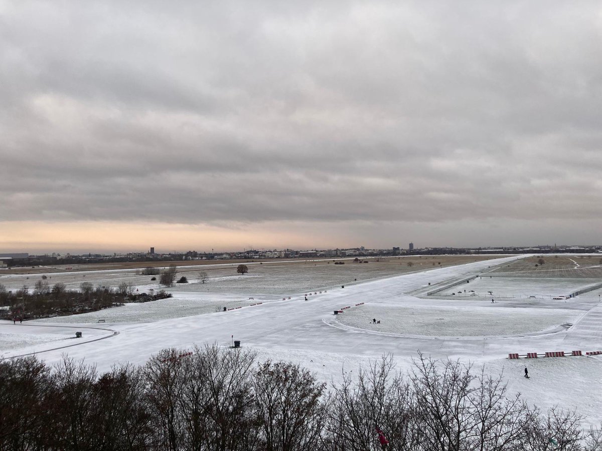 #Schnee auf dem #TempelhoferFeld