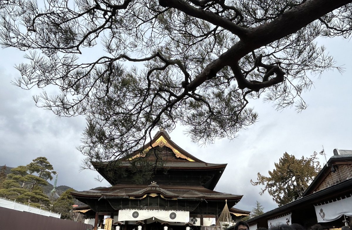 kumatajun614's tweet photo. 明けましておめでとうございます！
かなり遅くなりましたが、今年もよろしくお願い致しますm(_ _)m

グッズは増えましたが、交換出来ておらす…な物も。

こんな私ですが今年も仲良くして頂けるとありがたいです(* 'ᵕ' )☆ https://t.co/uzo4H814xD