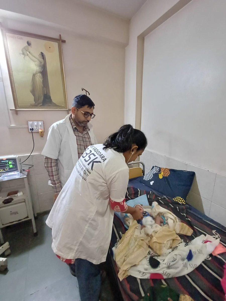 આજ રોજ વડોદરા જિલ્લાના તાલુકાની આર.બી.એસ.કે. ટીમ દ્વારા  ડિલિવરી  પોઇન્ટ પર નવજાત શિશુઓ ની 4D પ્રોટોકોલ મુજબ જન્મજાત ખોડખાંપણ ની આરોગ્ય તપાસ કરવામાં આવેલ.
<a href="/ddo_vadodara/">District Panchayat Vadodara</a> 
<a href="/Info_Vadodara/">Info Vadodara GoG</a>