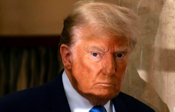 Si l'enlèvement honteux du président maduro et de son épouse, dans la capitale vénézuélienne, se confirme, les USA de trump viennent ainsi de porter un coup fatal à la légalité internationale. Sans aucun mandat, on peut donc se lever et aller renverser un régime -fut-il celui de