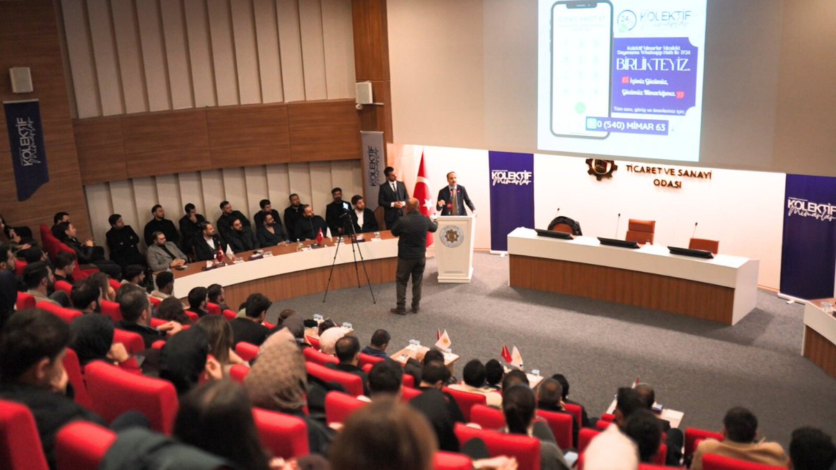 Şanlıurfa’da mimarlığın geleceği konuşuldu! 

urfapusula.com/haber/27169585… 

#sanliurfa #haber <a href="/adilmimar/">Mimar Raşit DEDEOĞLU</a>