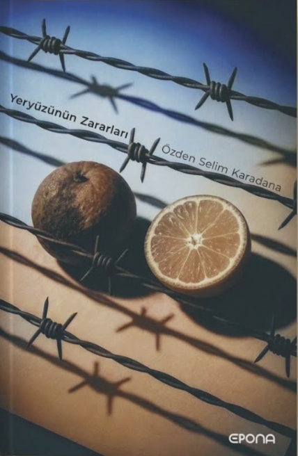 EdebiyatHaber's tweet photo. Gündelik hayatın içindeki sessiz kırılmalar üzerine öyküler: "Yeryüzünün Zarları"
@ozdenselimK @EponaYayin 

https://t.co/4p4fEh2LNs https://t.co/TuNv7W38BF