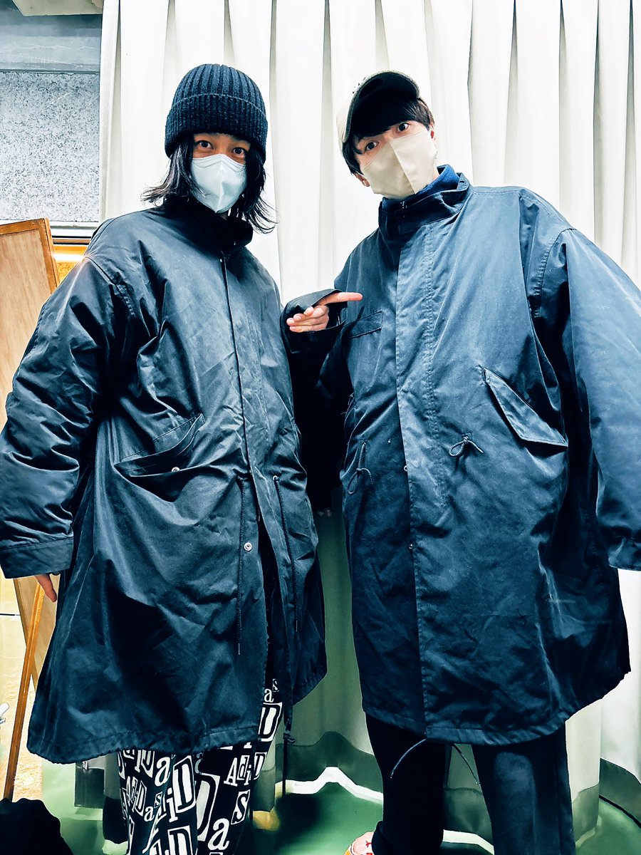 SYOGOYOSHIDAda's tweet photo. 仕事初め！
稽古初め！
忍ミュ初め！
でございます🎍
もうちょっとで本番ですからね。
グイグイ稽古してきましたわい。

久下くんの着てたアウターが『いい感じだなー』ってずっと思っていたので、そっくりなやつを買いました。いい感じです。 https://t.co/9twSp8Hbkm