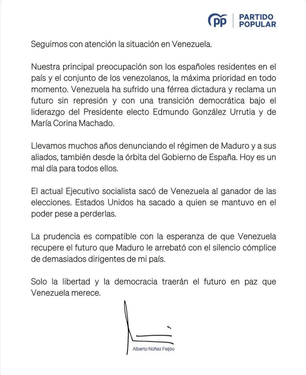 A todo tirano le llega su día. 
Y a quienes fueron cómplices de sus sucios negocios, también les llegará.

Bien <a href="/NunezFeijoo/">Alberto Núñez Feijóo</a> deseando un futuro en democracia para Venezuela 🇻🇪, y la seguridad de nuestros compatriotas allí. 

¡Viva Venezuela 🇻🇪 libre!