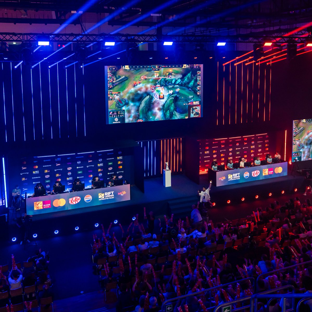 Meet at Rift tweet media