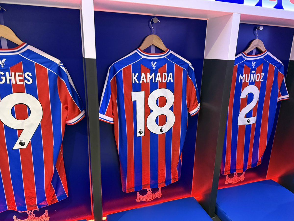 teru_tokyo2020's tweet image. 🏴󠁧󠁢󠁥󠁮󠁧󠁿最後の🏟️は鎌田大地が所属するクリスタル・パレスのホーム、セルハースト・パーク

住宅地のど真ん中にあってびっくり。
2万5千収容のコンパクトなスタジアム

スタジアム全体が青赤に彩られていてめちゃくちゃテンションが上がった🔵🔴
味スタも大規模改修の際は何卒...🙏🙏🙏