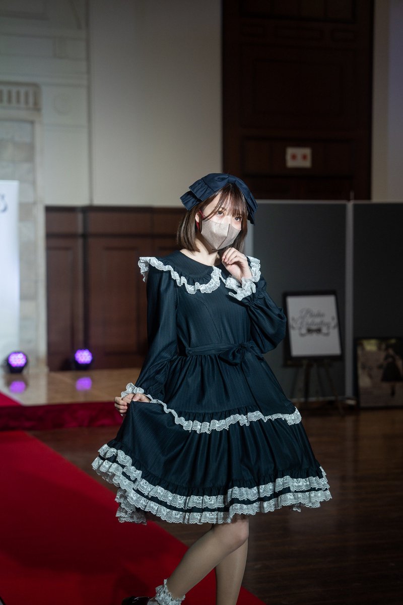 最上質の国産に拘ったロリィタ服⚜️

 🌹lococo-bishu.stores.jp/items/695515e7…