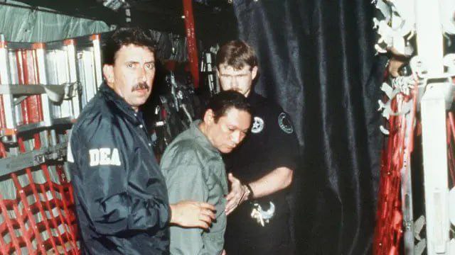 ⚔️🚩🚨
۳۵ سال پیش در چنین روزی، ارتش آمریکا با
 حمله به پاناما، مانوئل نوریه‌گا را دستگیر و حکومت او را سرنگون کرد!