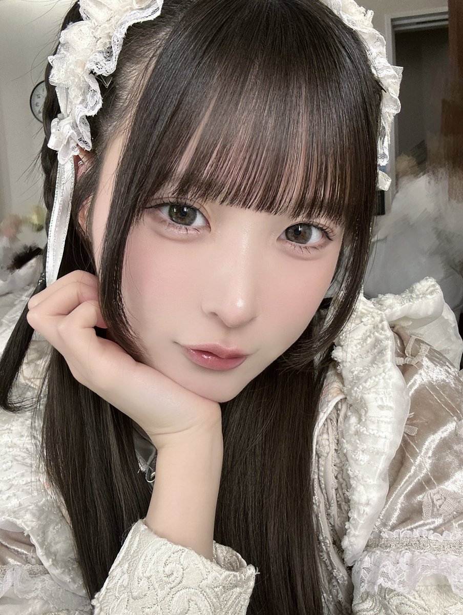 Post by 巴月もえ【Mirror,Mirror】 on X: 今日のもぴ！