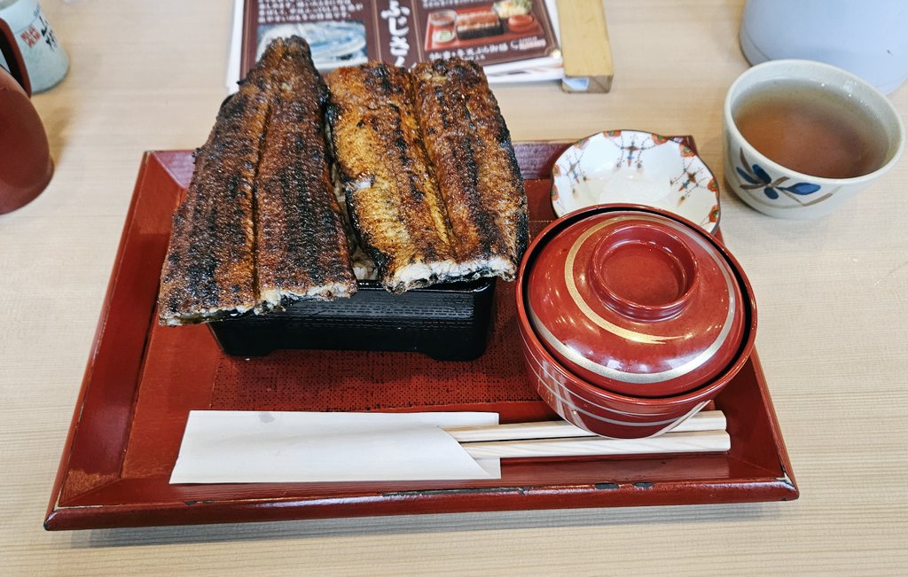 H3132108's tweet photo. 三重県に着いた！
めちゃ美味しかった！ https://t.co/SbbawyslRg