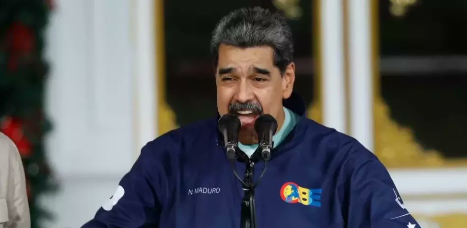 prensaoriental's tweet photo. Estados Unidos bombardea Venezuela y dice que capturó a Nicolás Maduro https://t.co/BAAubdQSNQ https://t.co/vJSHeXgPWH