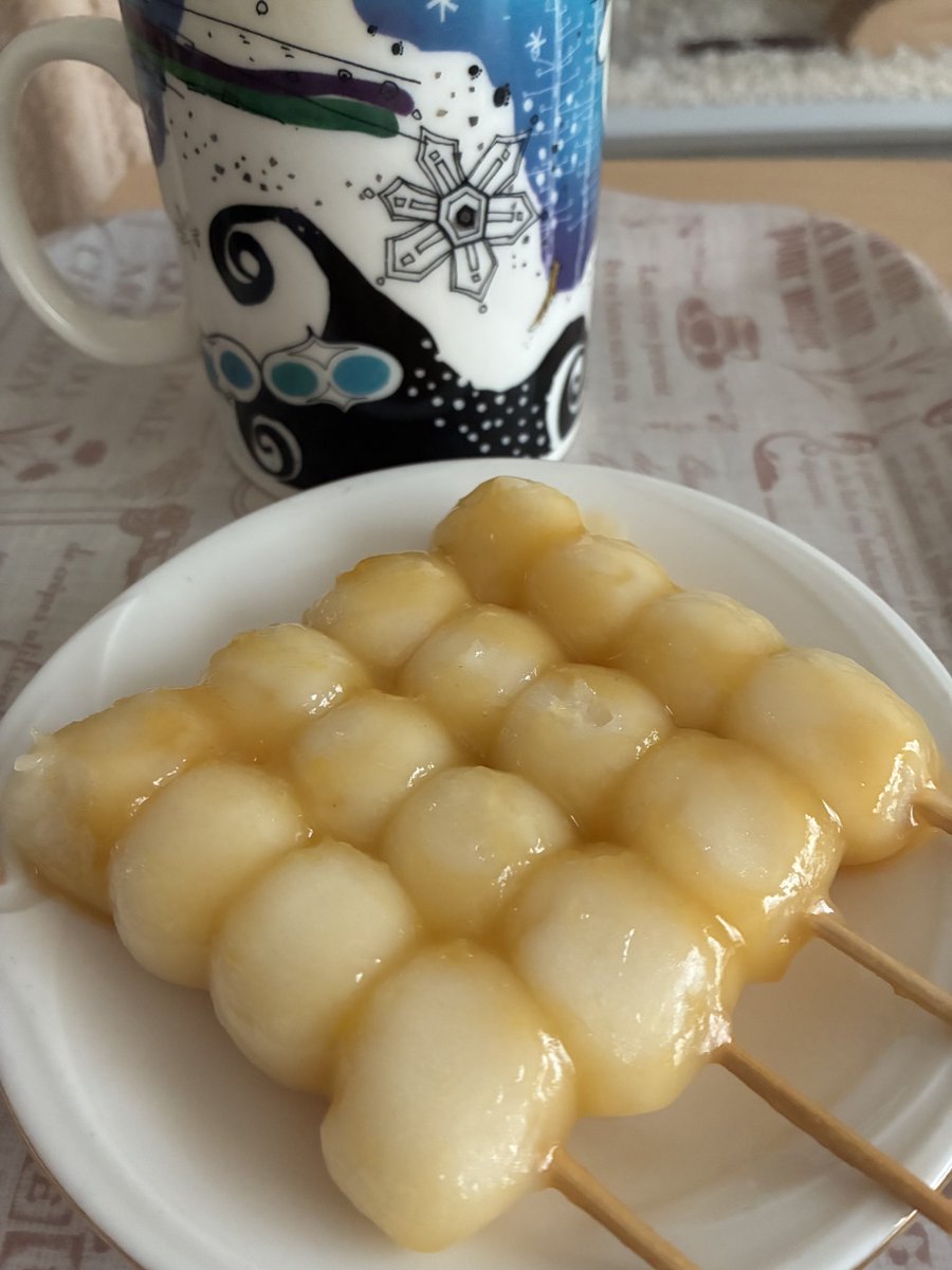 oden_rin's tweet photo. そういえば彫刻の先生にいただいたとうきび団子
めちゃ美味しかった😋 https://t.co/9W3ubgPtTK