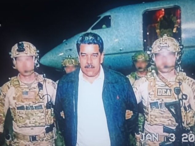 #URGENTE #VENEZUELA #EEUU
EL PRESIDENTE #NICOLASMADURO FUE CAPTURADO POR EFECTIVOS DE LOS #DELTAFORCE DE EEUU, LUEGO DE UN ATAQUE COORDINADO EN VARIAS CIUDADES DE VENEZUELA.