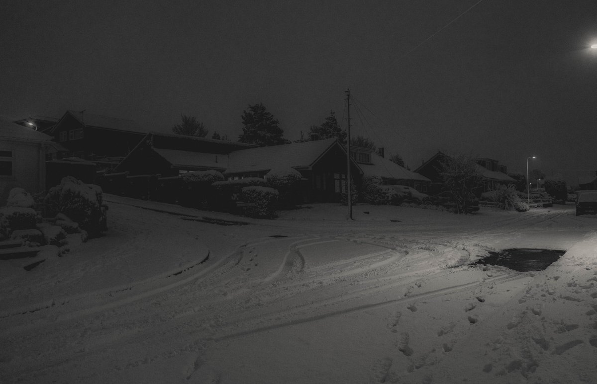 zosphotos's tweet photo. Snow in different shades https://t.co/13iOevEBp7