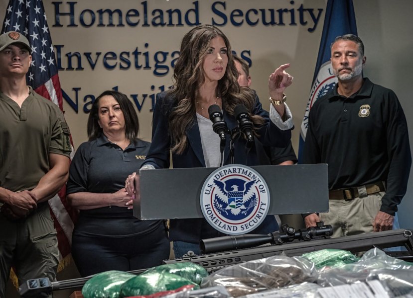 borderObserver's tweet image. #StateNews #Missouri
Judge slams Noem over termination of temporary legal status for 60,000 immigrants
missouriindependent.com/2026/01/02/rep…
3 Jan 2026
.. Northern District of California Judge Trina Thompson found that (#DVS) did not go through the ..
#FrontPage #BorderObserver qt-fp-17224