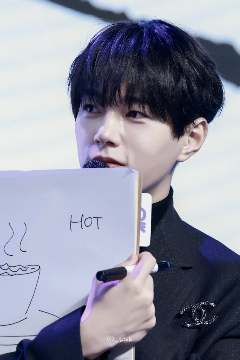_LinKms's tweet image. 251228 베이징 팬미팅

HOT..

#인피니트 #INFINITE
#김명수 #KIMMYUNGSOO