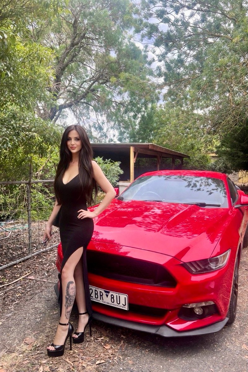 TheKonstantina's tweet photo. This is the year I stop shrinking, stop explaining, and stop tolerating what drains me. I rise in my power. And I become unstoppable. ✨#InMyPower #Unstoppable #NewEra #NoNegativity #ChosenEnergy https://t.co/Q3EhW0WF1f