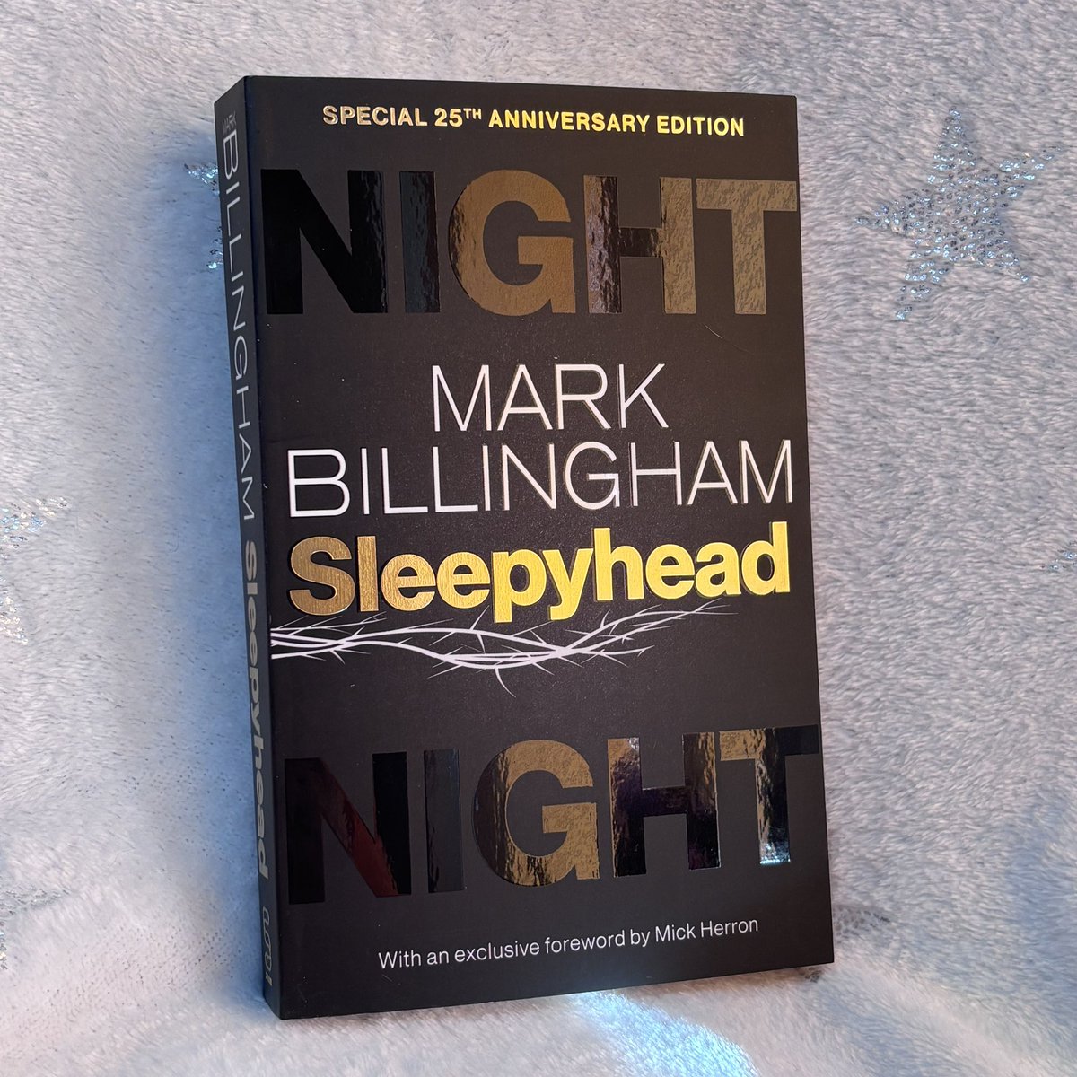 JenMedBkReviews's tweet photo. So, obviously I had to buy the 25th anniversary edition of #Sleepyhead by @MarkBillingham . That’s like the law, right?
#books #booktwitter @LittleBrownUK #tomthorne
#nightnight https://t.co/PWb1ZF69mw