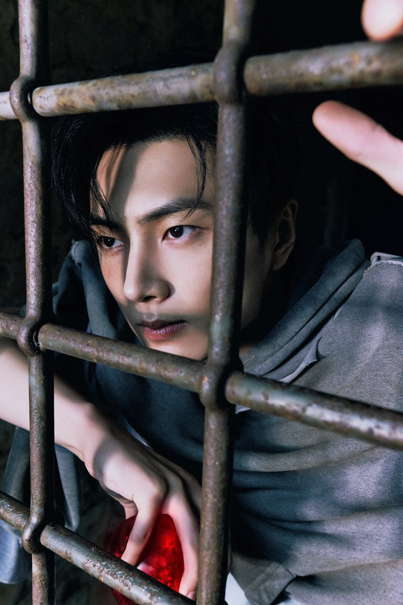 BELIFTLAB's tweet image. #ENHYPEN 'THE SIN : VANISH' Still &amp;lt;Stealer&amp;gt;

#엔하이픈 #THE_SIN_VANISH #EN_Stealer