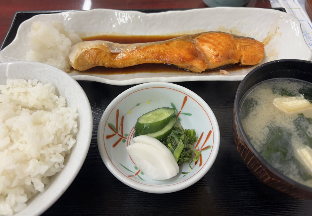 Slike2024's tweet photo. 巣鴨湯

あけましておめでとうございます⛩✨

新年初めのサウナはやっぱりここにしました🙆💕
大盛況でかなり混んでて順番待ちして入りました♪

お年賀タオルとステッカーゲット！
今回のくじで、すがもんタオル当たりました🥺大切に使わせて頂きます✌️ https://t.co/sz6zjTb3zi