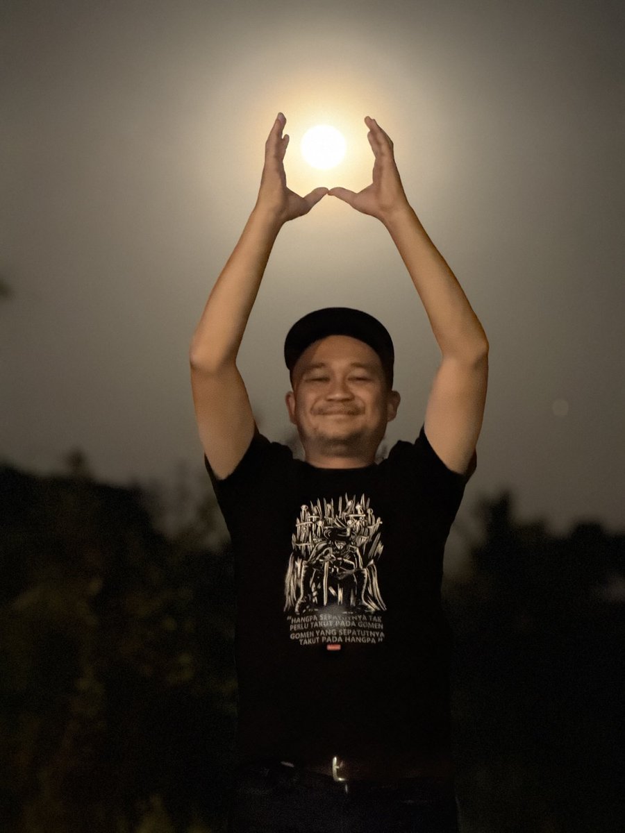 Ini bulan saya punya.ha3