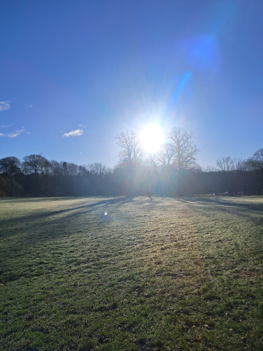 adelej03's tweet image. Lovely morning walk around Witton Park ☀️❄️ #winterwalk