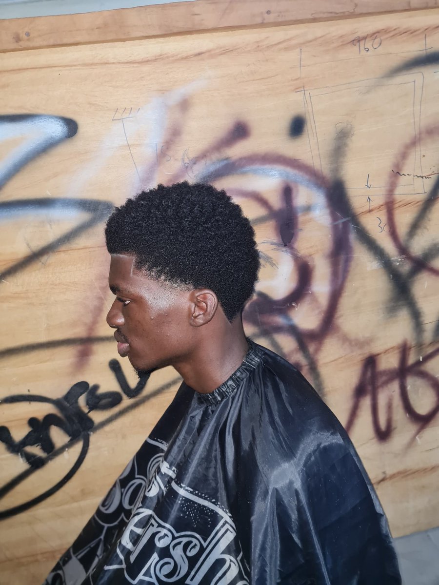 HorizonEth74's tweet image. 🪐🤺
#taperfade #barbershop
#StrangerThings