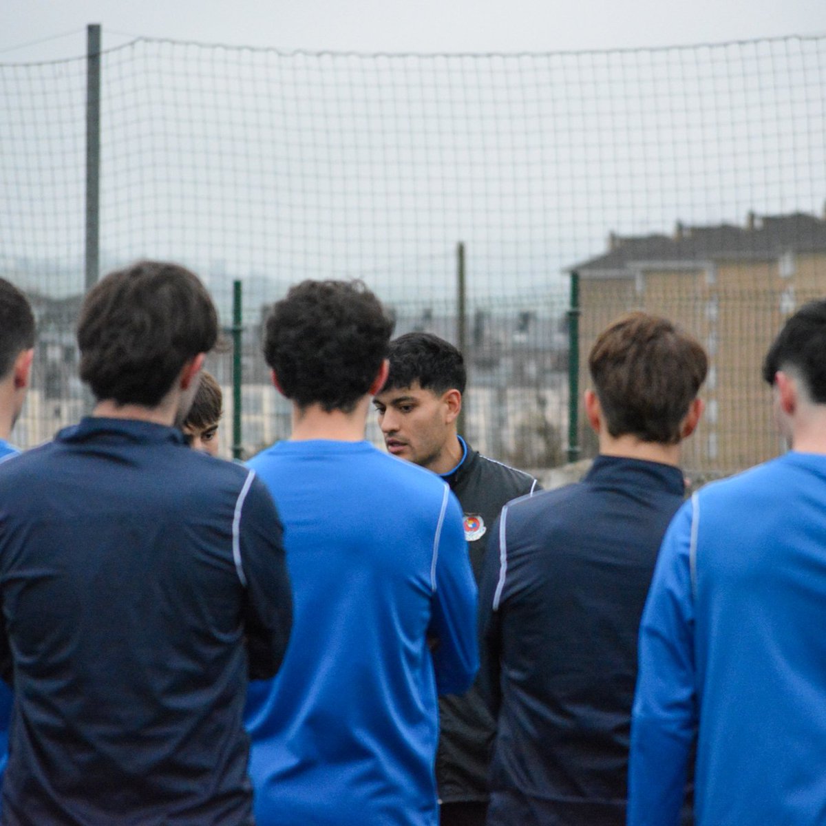 CantGimnastica's tweet photo. 🔋 Semana completada para el #JuvenilDH

💪 ¡Listos para mañana! 

#CanteraGimnástica #RSGimnástica #VolverAVolver https://t.co/WUTp4GTwry