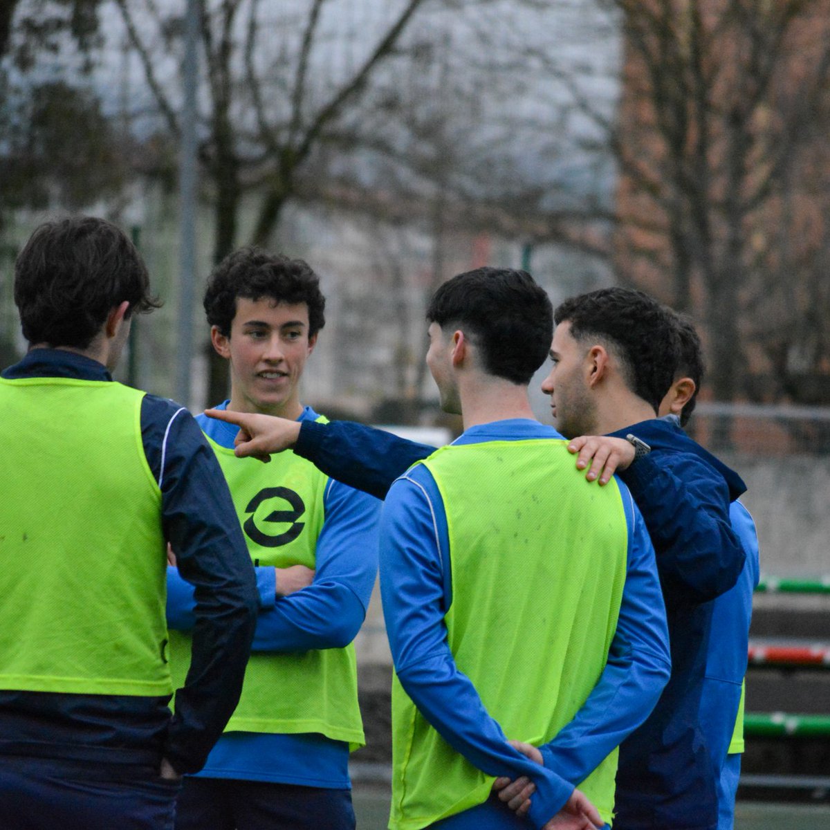 CantGimnastica's tweet photo. 🔋 Semana completada para el #JuvenilDH

💪 ¡Listos para mañana! 

#CanteraGimnástica #RSGimnástica #VolverAVolver https://t.co/WUTp4GTwry