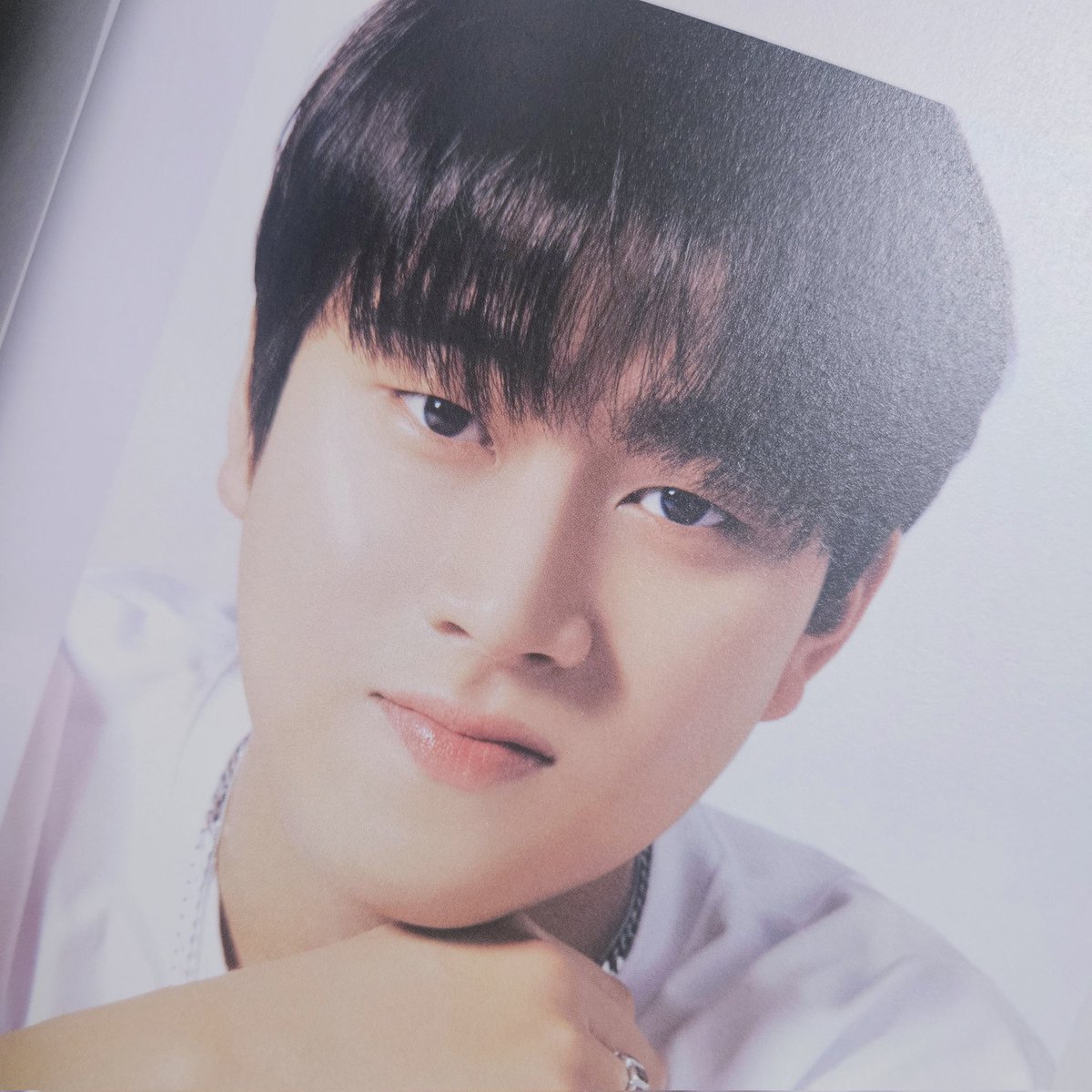 #이무진 #LEEMUJIN #청춘만화

진지하게 무진님 잘생긴거 축하드려요